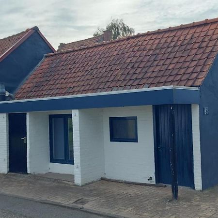 Schrijvershuisje - Sfeer & Stilte Zeeuws Vlaanderen Zaamslag Exterior photo